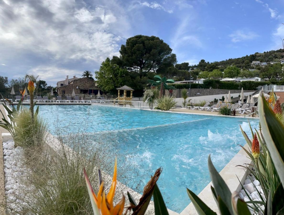 Mobil Superbe Vue St Raphael *